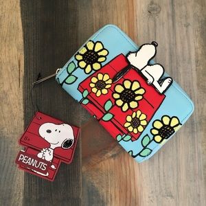 Loungefly Peanuts Snoopy Floral Zip-Around Wallet